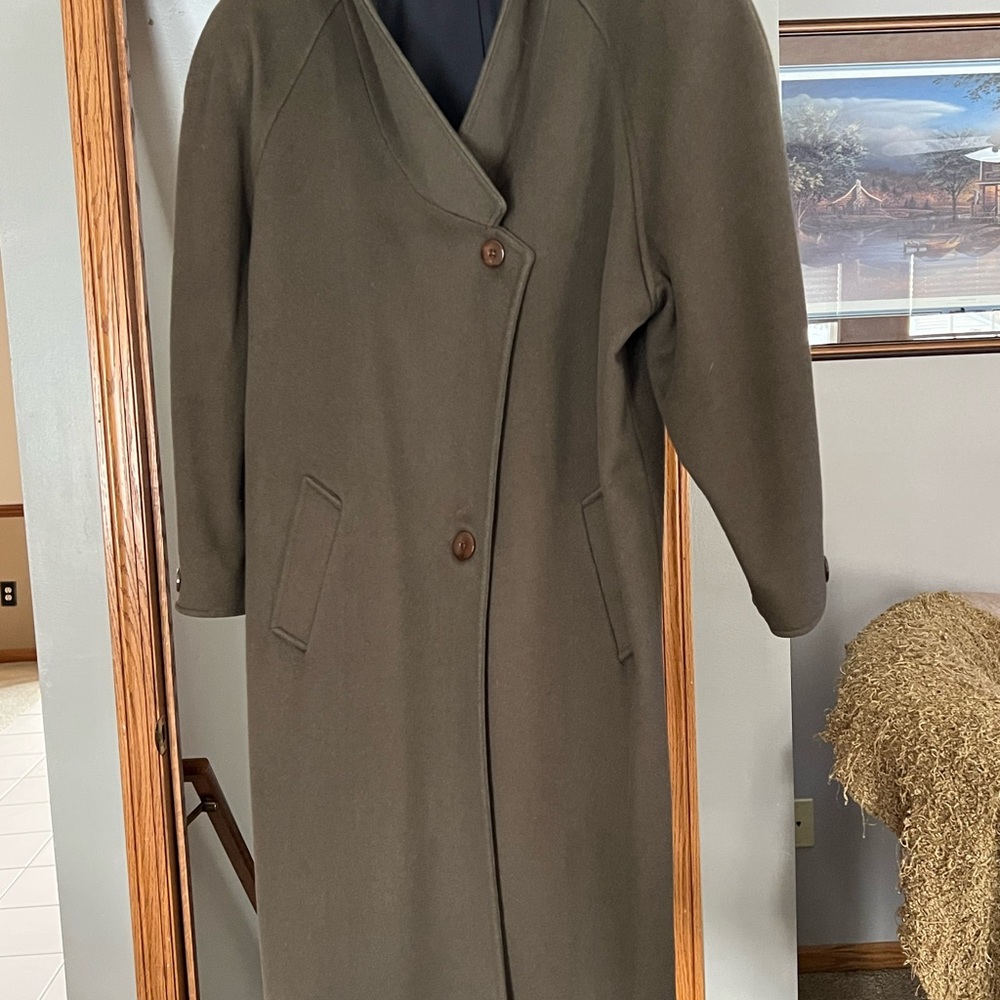 Vintage 100% wool olive coat